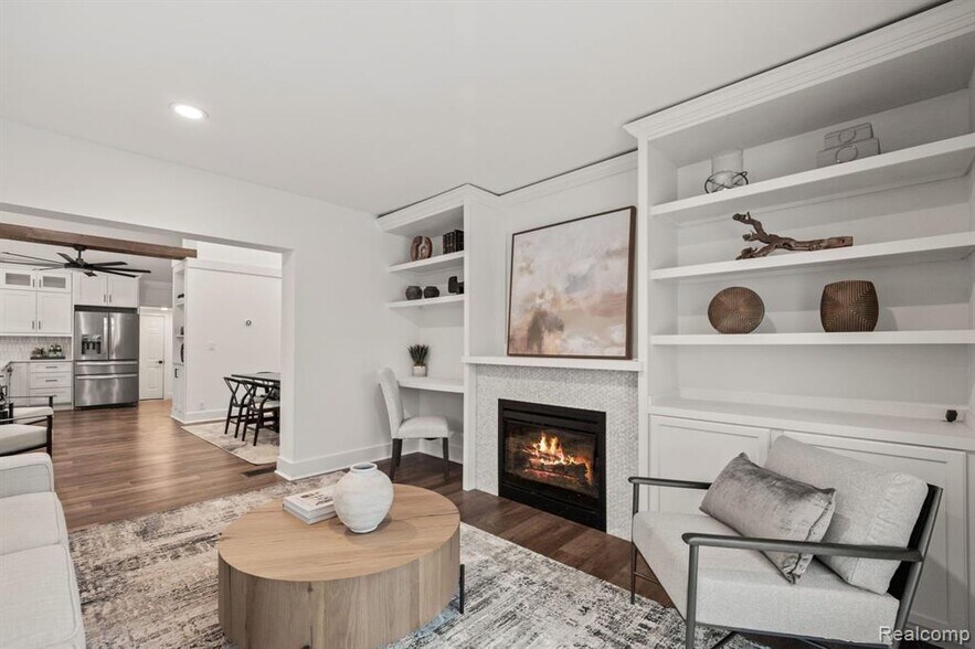 Building Photo - 1466 Rossdale Dr