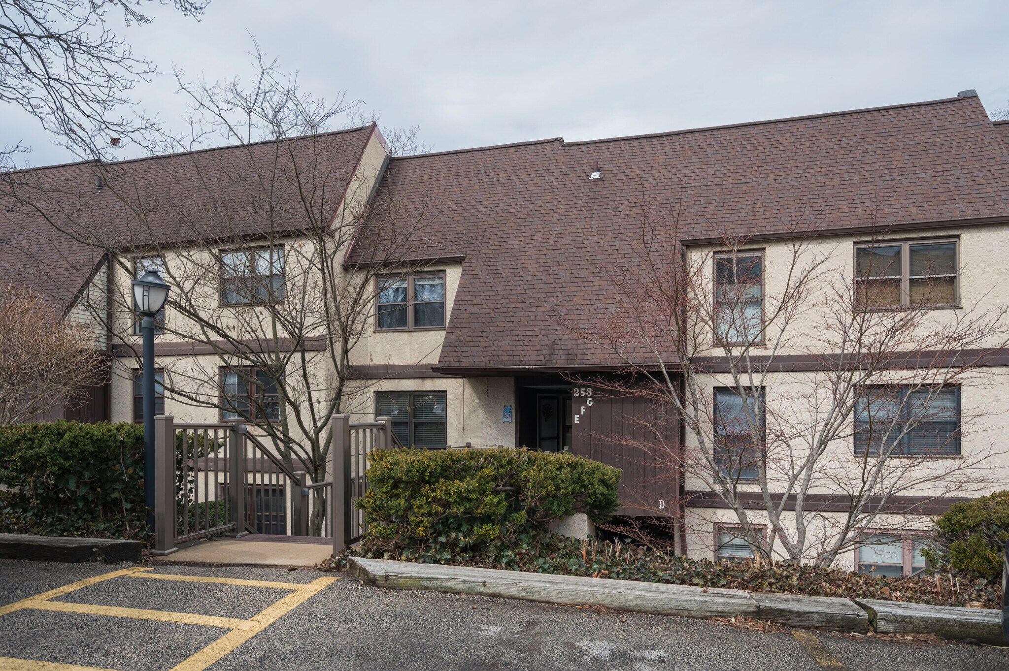 Building Photo - 253 Shawmont Ave