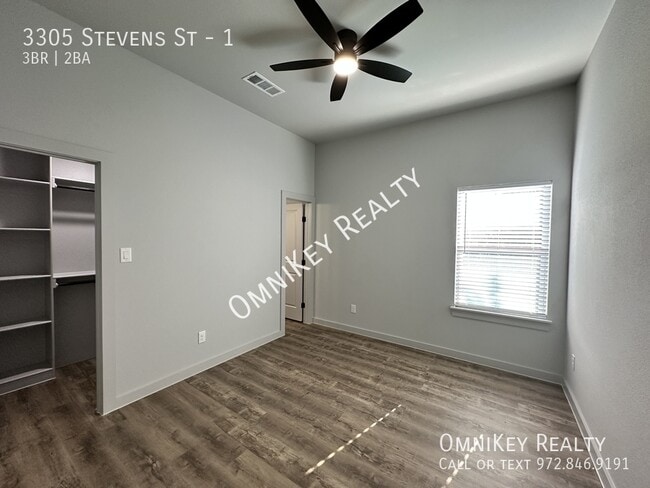 Building Photo - 3305 Stevens St