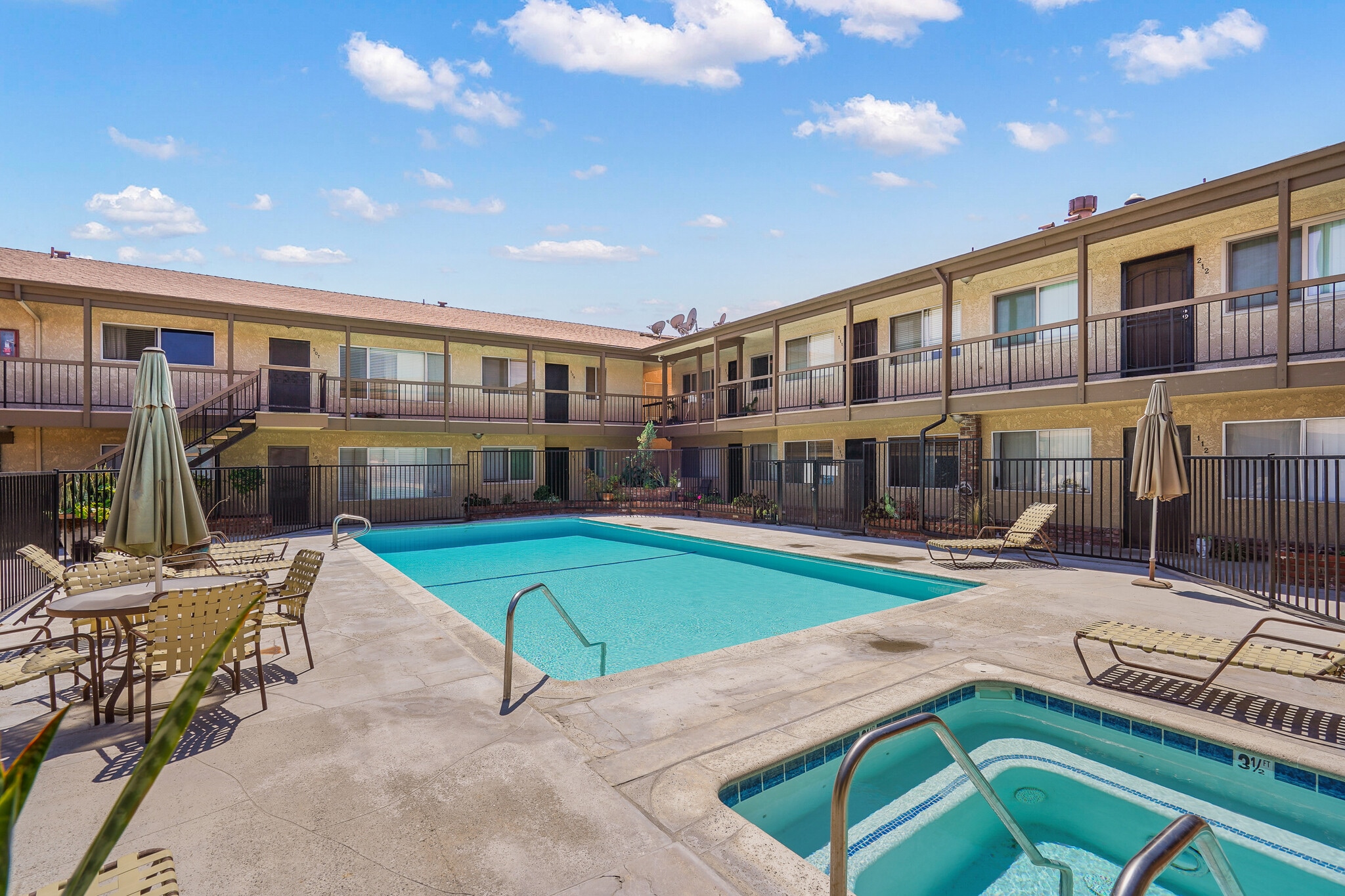 Building Photo - 4633 Marine Ave