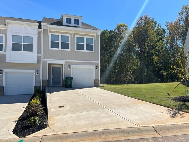 Primary Photo - Brand New 3/3 Move In Ready Now!