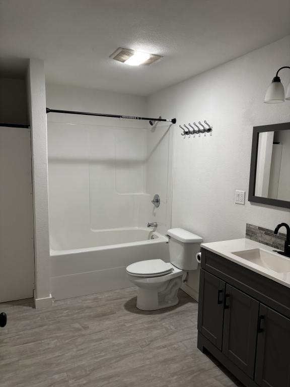 Building Photo - 44791 Quartzville Dr