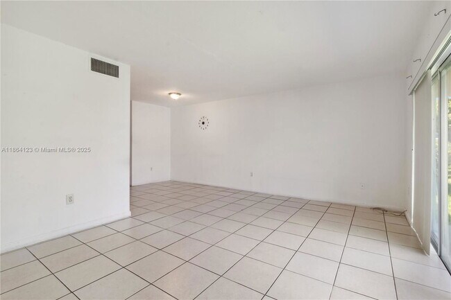 Building Photo - 7430 SW 82nd St