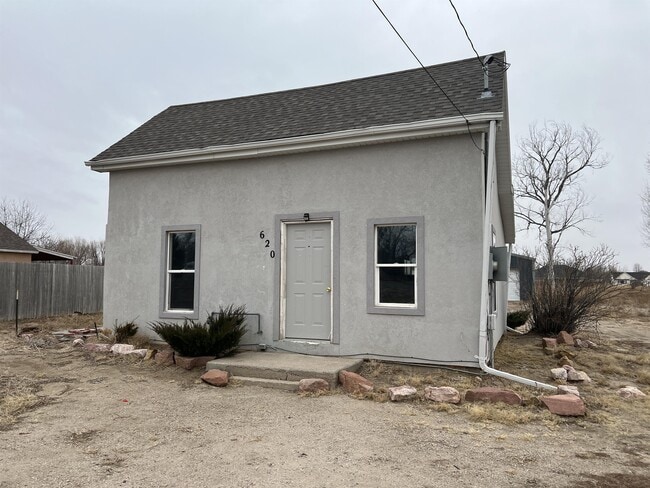 Building Photo - 620 Hospital Rd