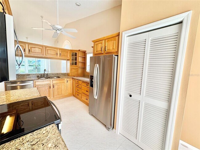 Building Photo - 1011 Pelican Ct
