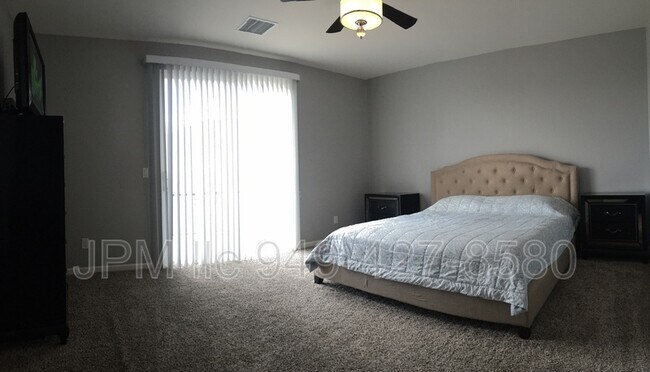 Building Photo - 2905 Show Jumper Ln
