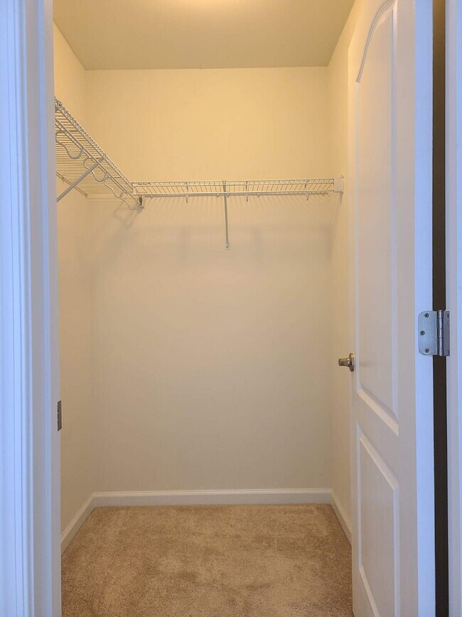 Building Photo - 3-Story Townhouse with Attached Garage in ...