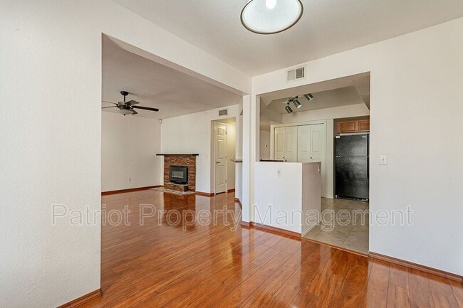 Building Photo - 1331 W Baseline Rd