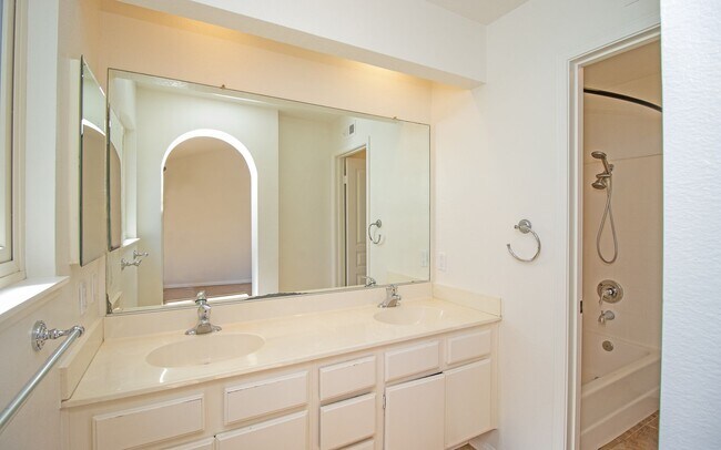 Building Photo - Single Story Home on Corner Lot in San Mar...