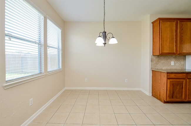 Building Photo - 7415 Oakwood Canyon Dr