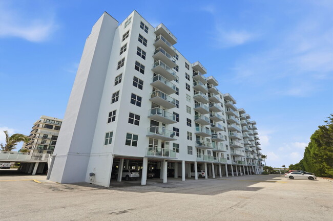 Building Photo - 3450 S Ocean Blvd