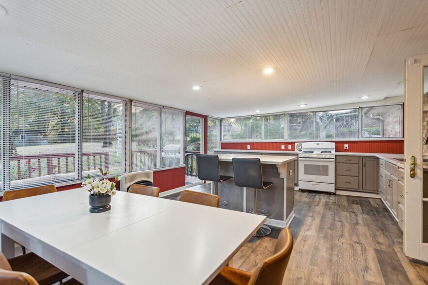 Building Photo - 434 Terrace Dr