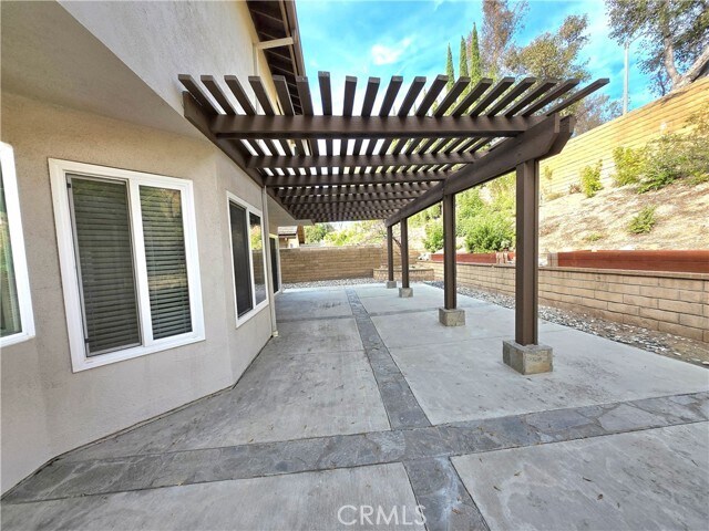 Building Photo - 2173 Seaview Dr