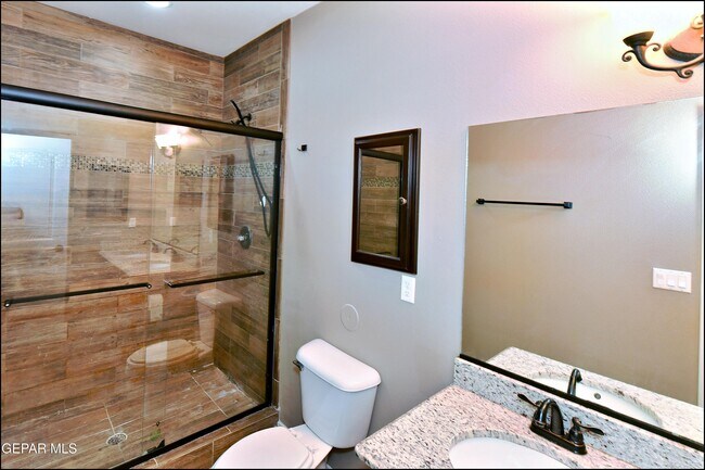Building Photo - 3741 Loma Adriana