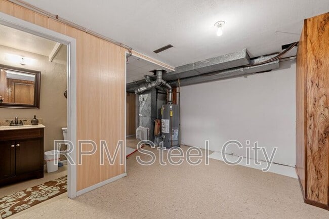 Building Photo - 61 University Cir