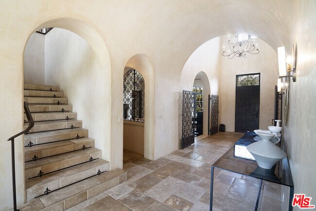 Building Photo - 1221 Minorca Dr
