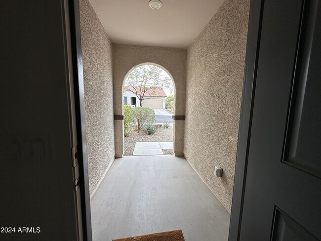 Building Photo - 14939 S 180th Ave