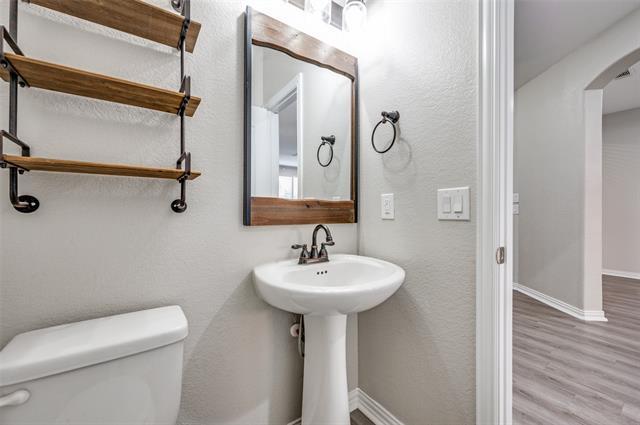 Building Photo - 1824 Villa Dr