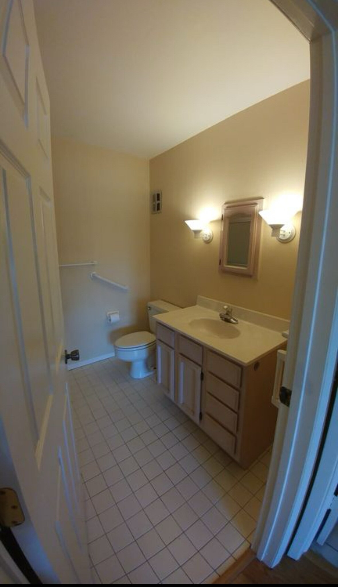 Building Photo - 252 Shadow Mountain Dr