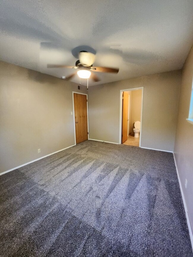 Building Photo - 2205 Monticello Ave