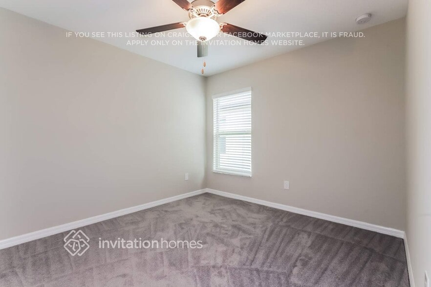Building Photo - 1510 Blue Rose Dr