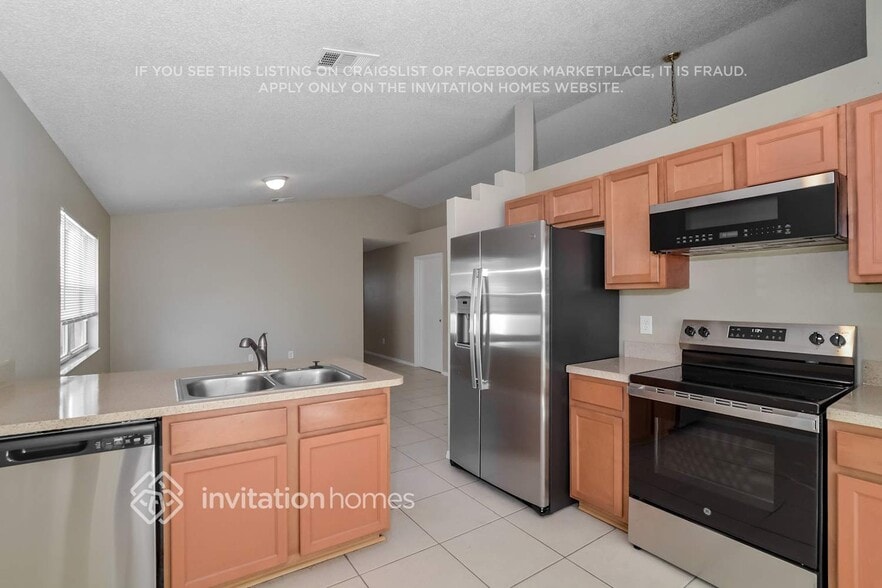 Building Photo - 7815 Sagebrush Pl