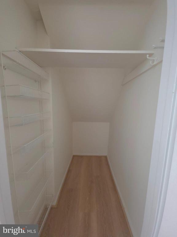 Building Photo - 336A Delancey Pl