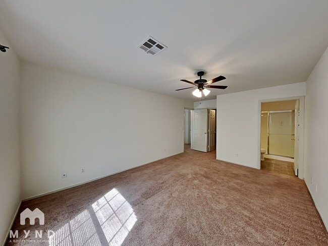 Building Photo - 8042 Laurena Ave