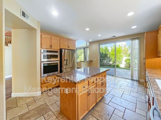 Building Photo - 3825 Venus Ct