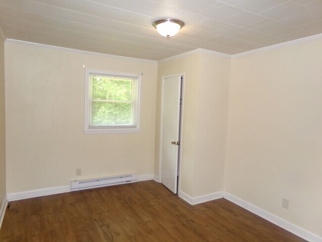 Building Photo - Southern Roots Apartments
