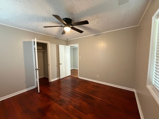 Building Photo - 53 Pelham Heights