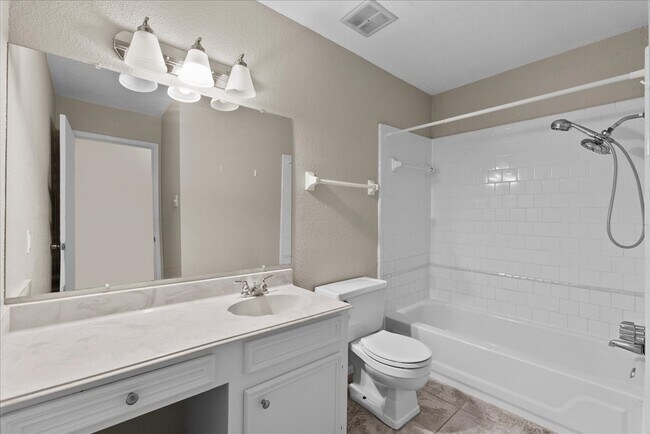 Building Photo - 1448 Silverpines Rd