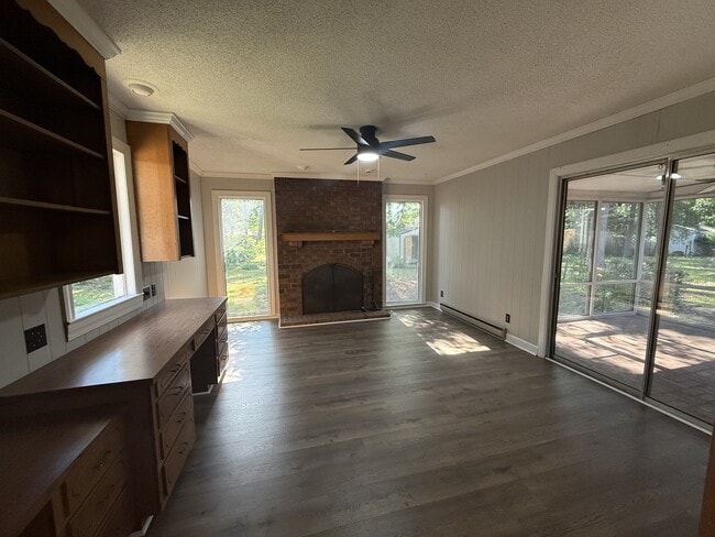Building Photo - 207 Belvedere Dr