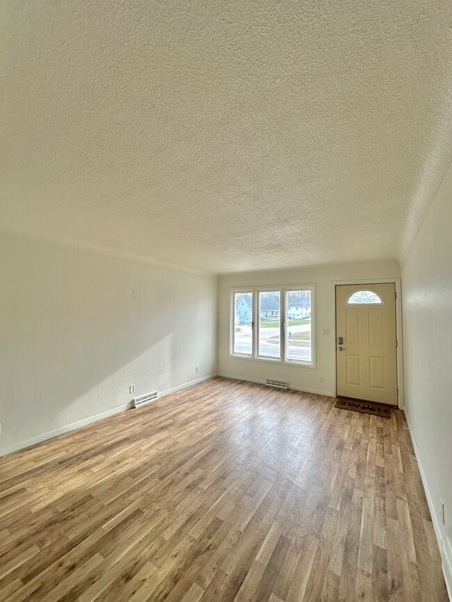 Building Photo - 3100 O Ave NW