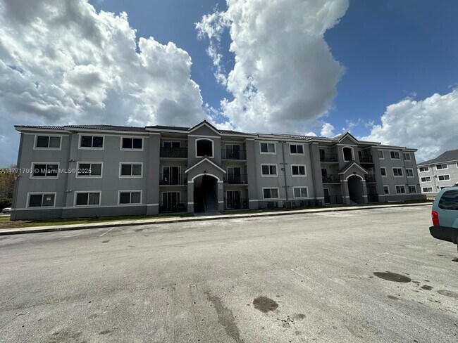 Building Photo - 15422 SW 284th St