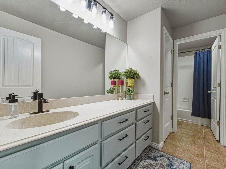Building Photo - 11541 Harvest Crest Way