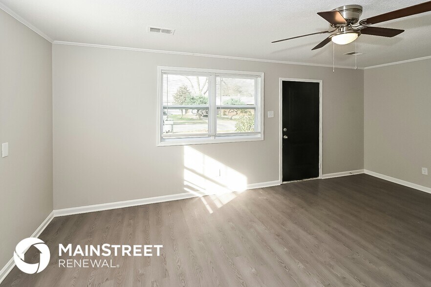 Building Photo - 1058 Avon Rd