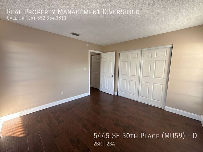 Building Photo - 5445 SE 30th Pl