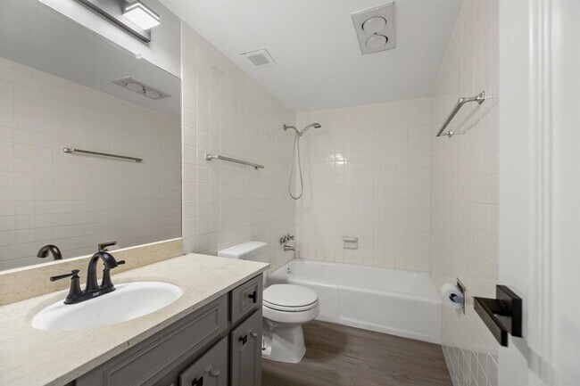 Building Photo - 5050 Ambassador Way