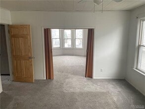 Building Photo - 226 Longnecker St