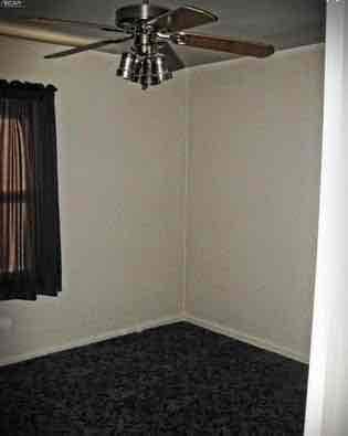 Building Photo - 1618 Pettibone Ave