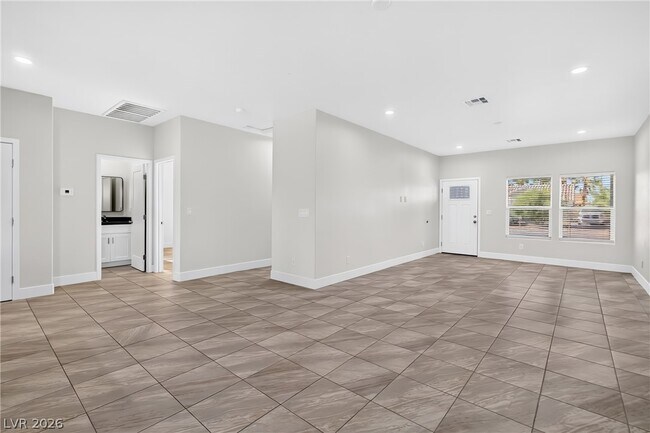 Building Photo - 4078 E Welter Ave