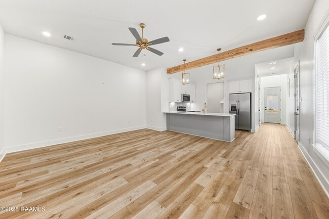 Building Photo - 119 Mayberry Grv St