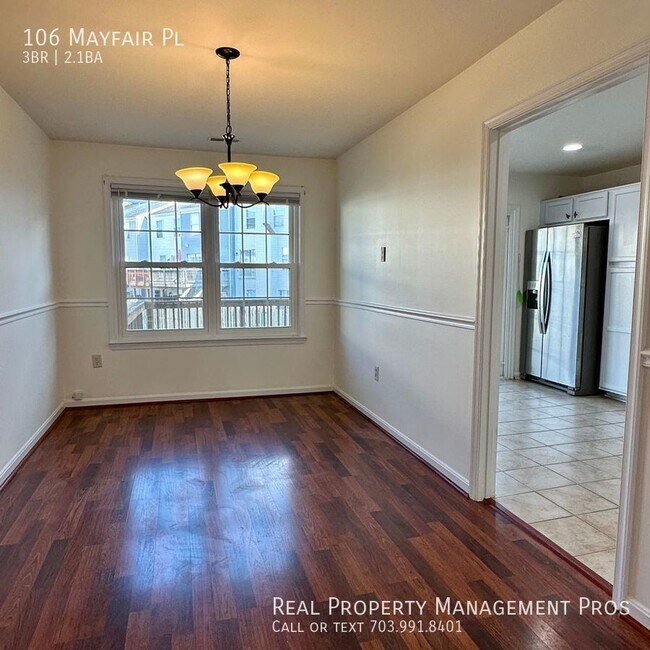 Building Photo - 106 Mayfair Pl