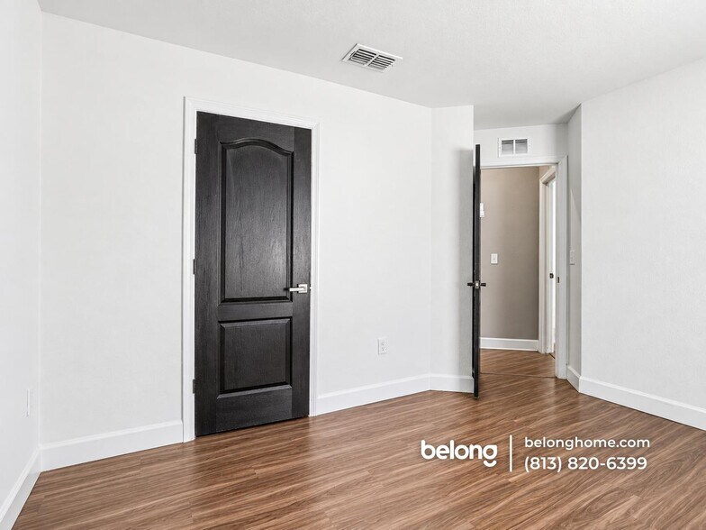 Building Photo - 188 Black Skimmer Ln