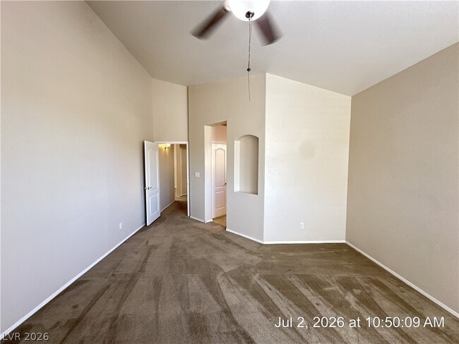 Building Photo - 122 McLaren St