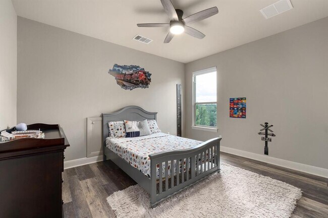 Building Photo - 15509 Boulder Heights