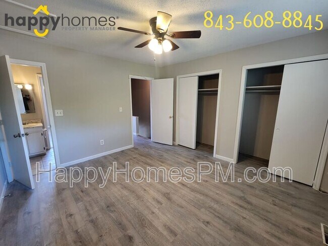 Building Photo - 921 Nabors Dr