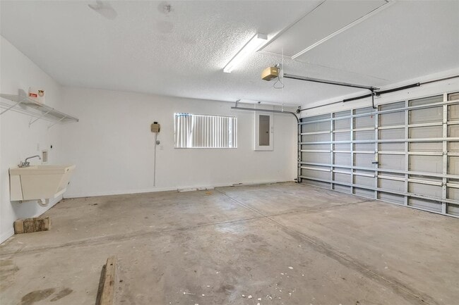 Building Photo - 14091 SW 32nd Terrace Rd