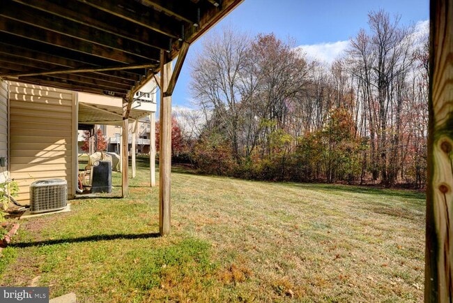 Building Photo - 536 Van Dyke Cir